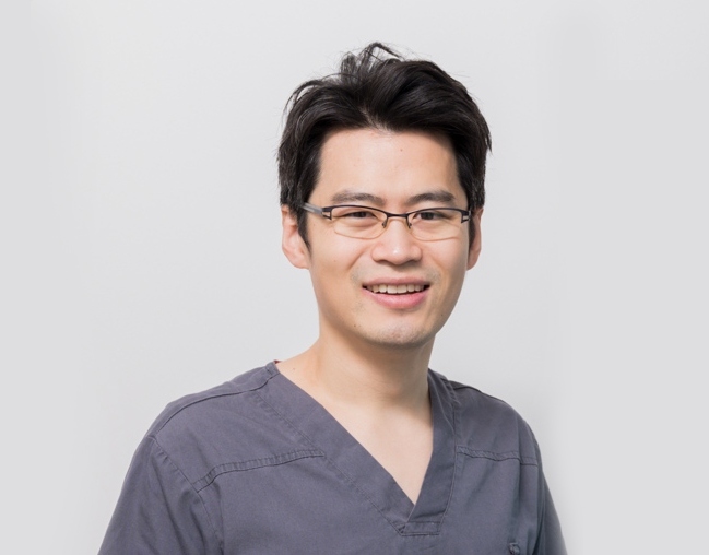 Dr Lewis Yan Fang